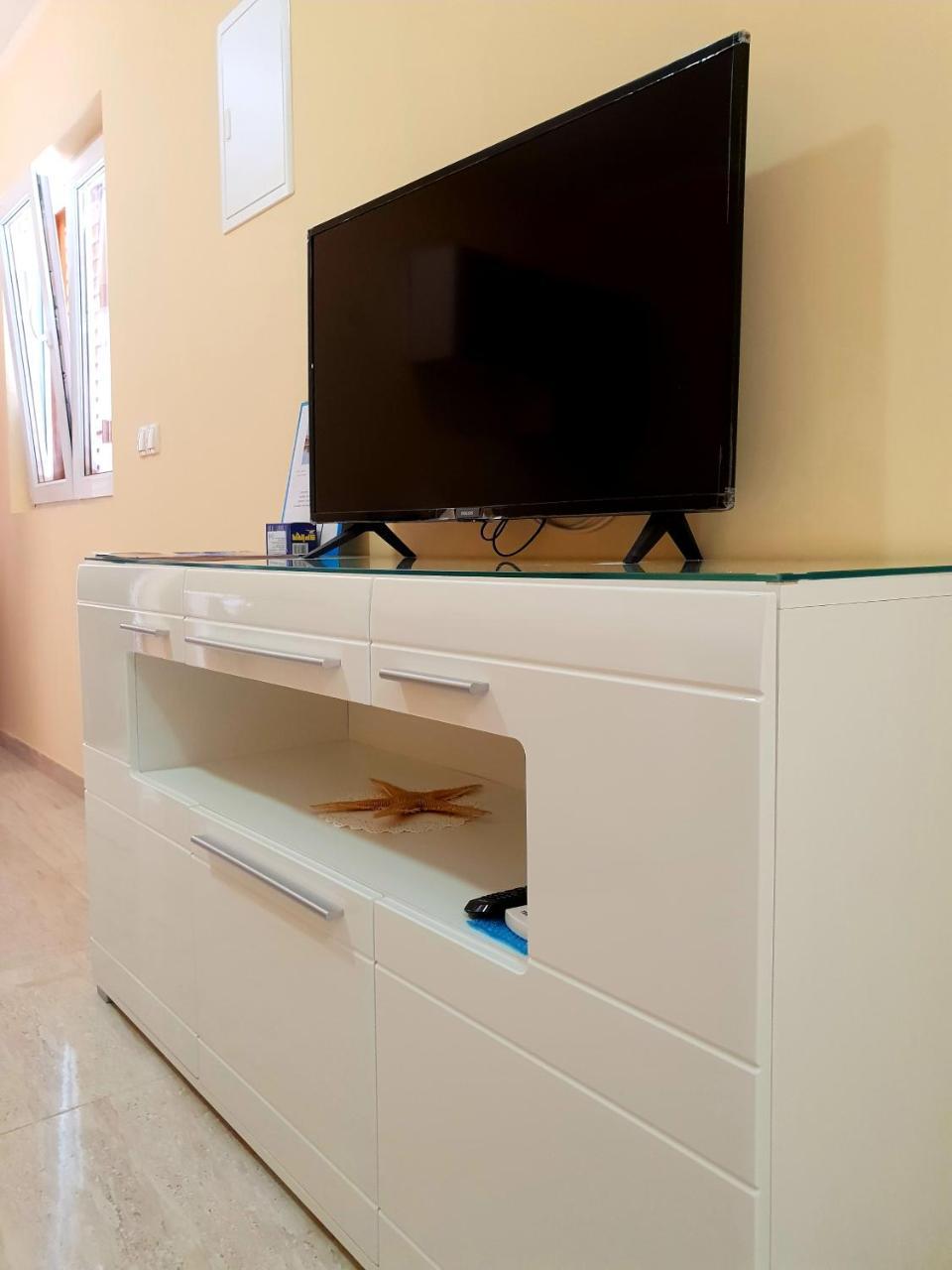 Apartments Leon Nin Extérieur photo